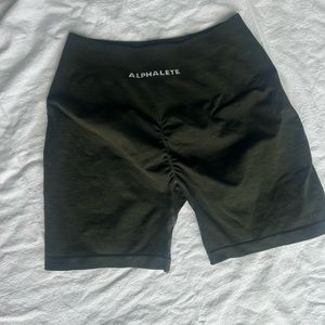 Alphalete Amplify | Dark Green